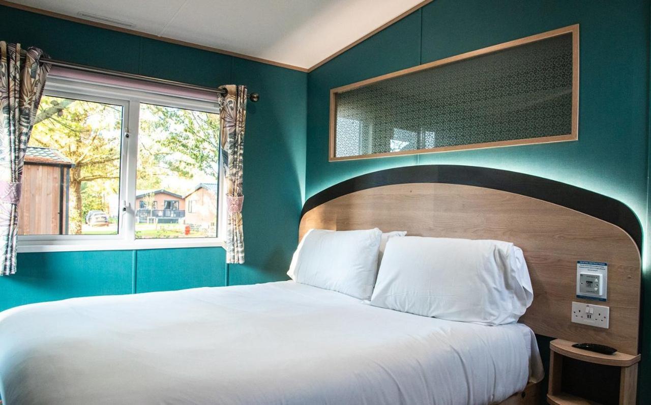 Whitecliff Bay Holiday Park Bembridge Dış mekan fotoğraf