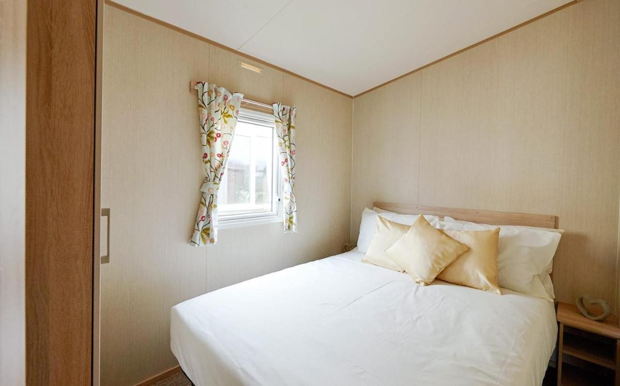 Whitecliff Bay Holiday Park Bembridge Dış mekan fotoğraf
